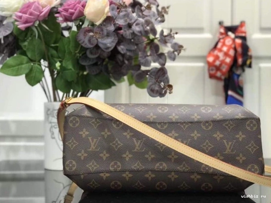 WIS RIVOLI VUITTON LOUIS MM 0926